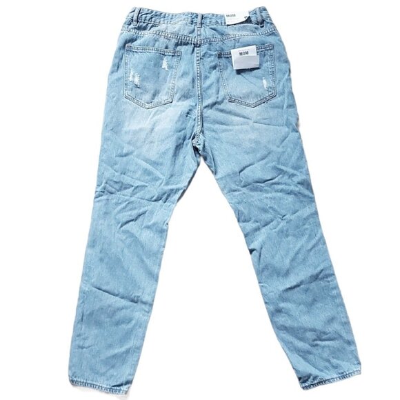 𝅺nwt HIGH WAISTED DISTRESSED MOM LIGHTWASH DENIM - Picture 5 of 6